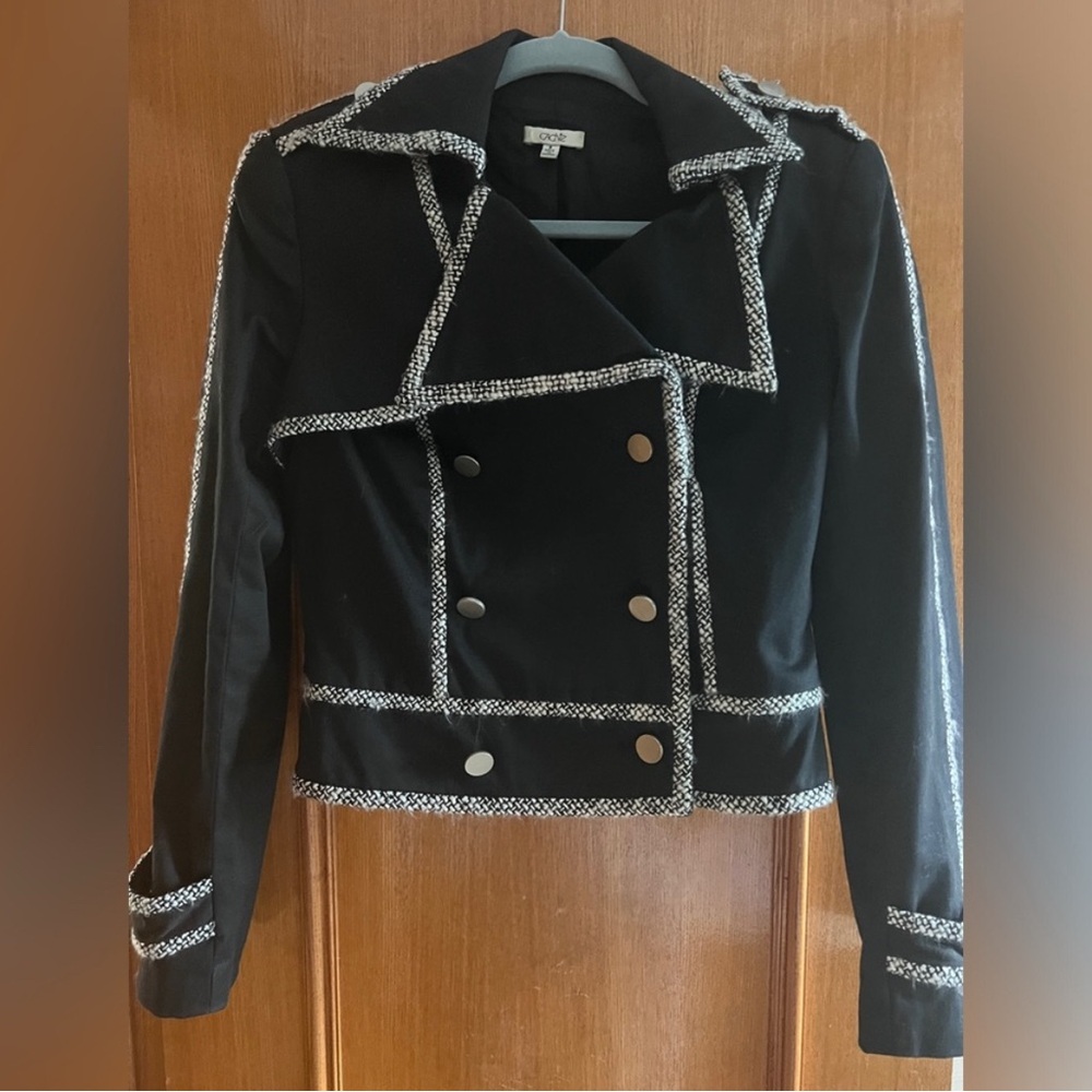 Size 2 caché short jacket black and white with tweed trim